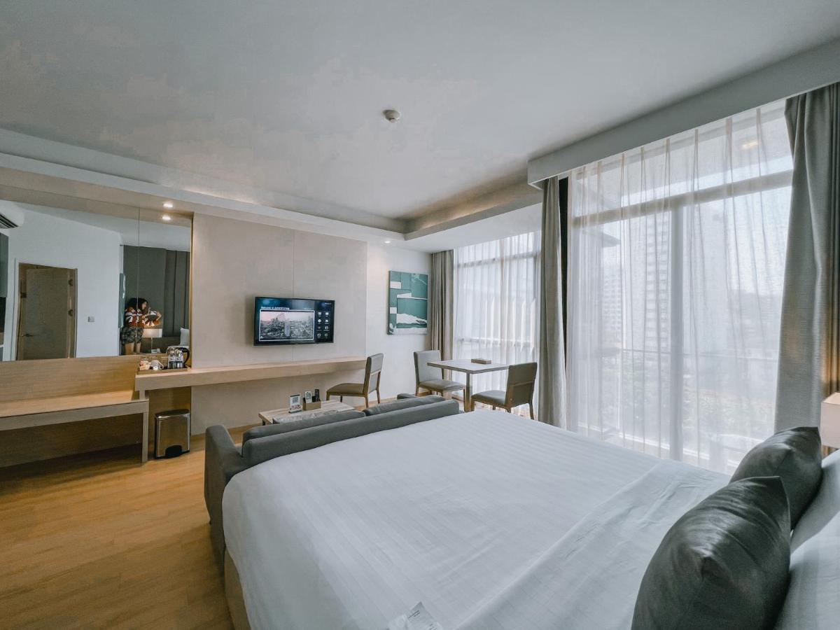 Arden Hotel And Residence By At Mind Chonburi Exterior photo