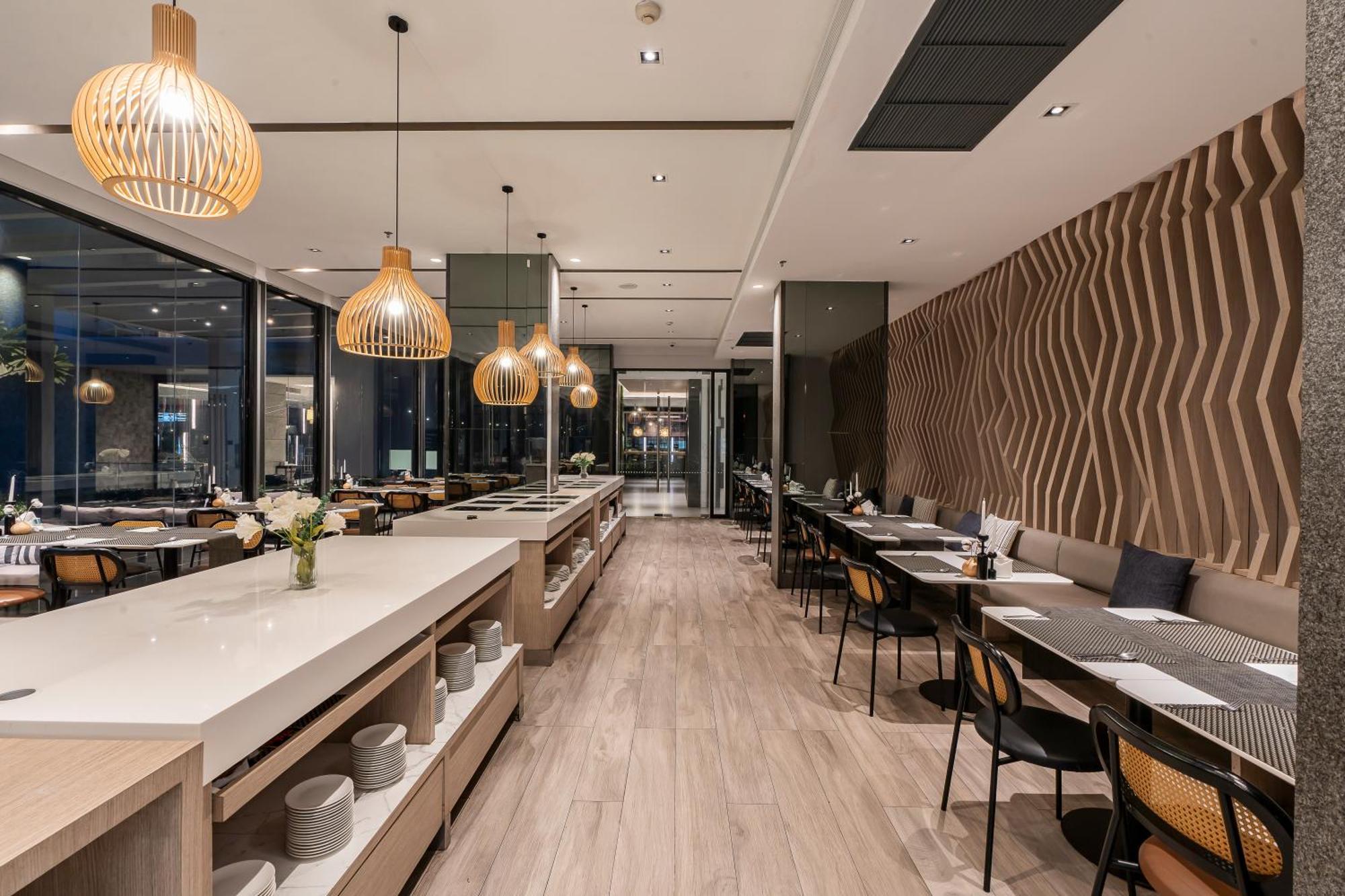 Arden Hotel And Residence By At Mind Chonburi Exterior photo