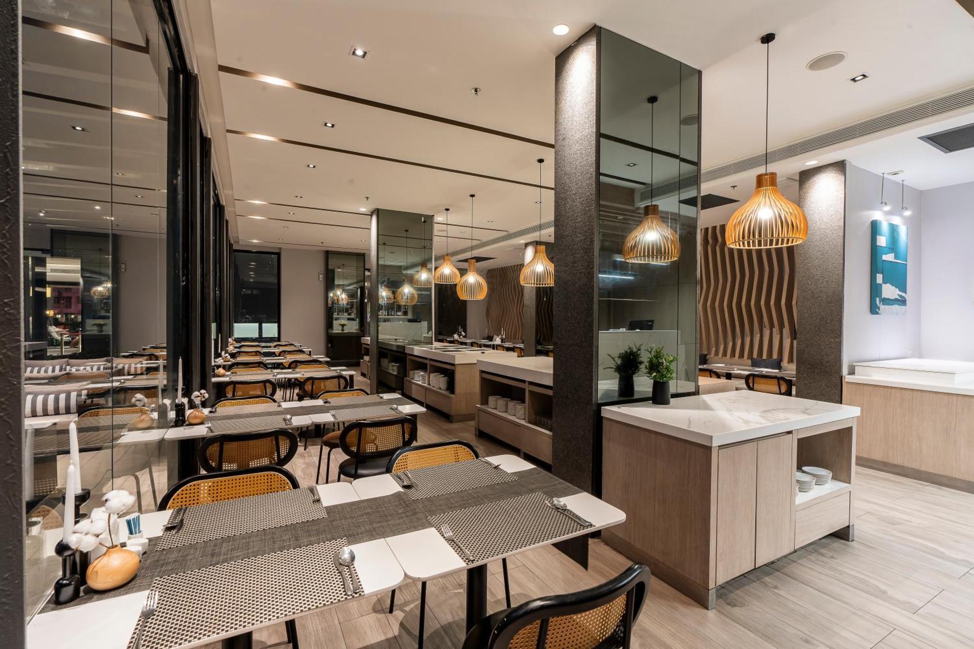 Arden Hotel And Residence By At Mind Chonburi Exterior photo