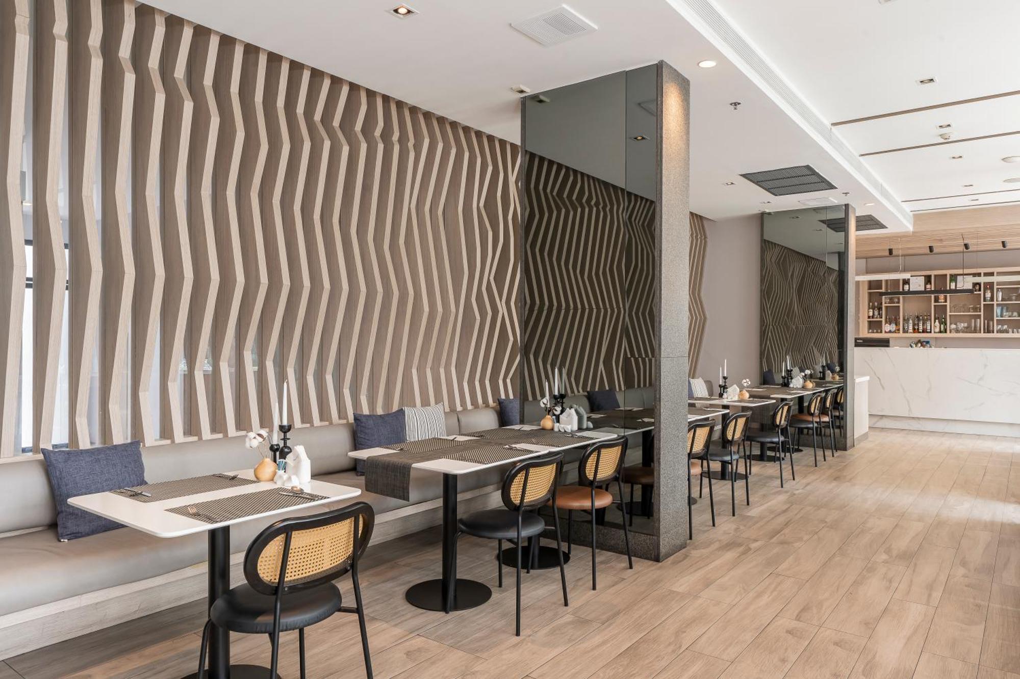 Arden Hotel And Residence By At Mind Chonburi Exterior photo